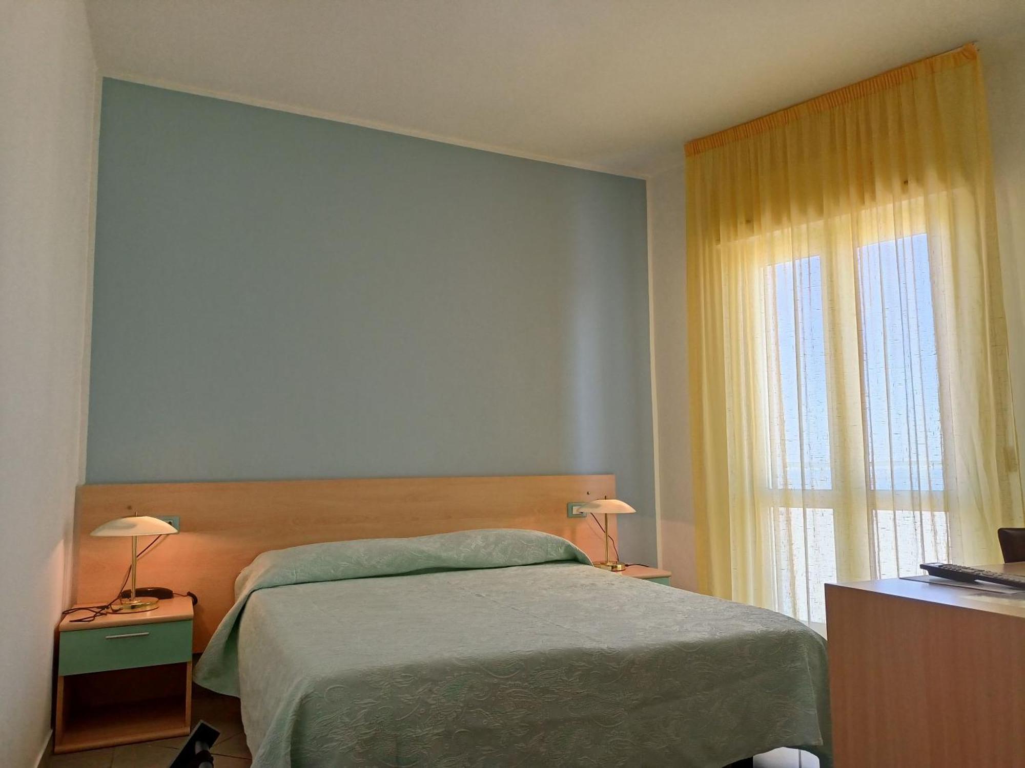 Hotel Ariston Imperial Porto Garibaldi Exterior photo